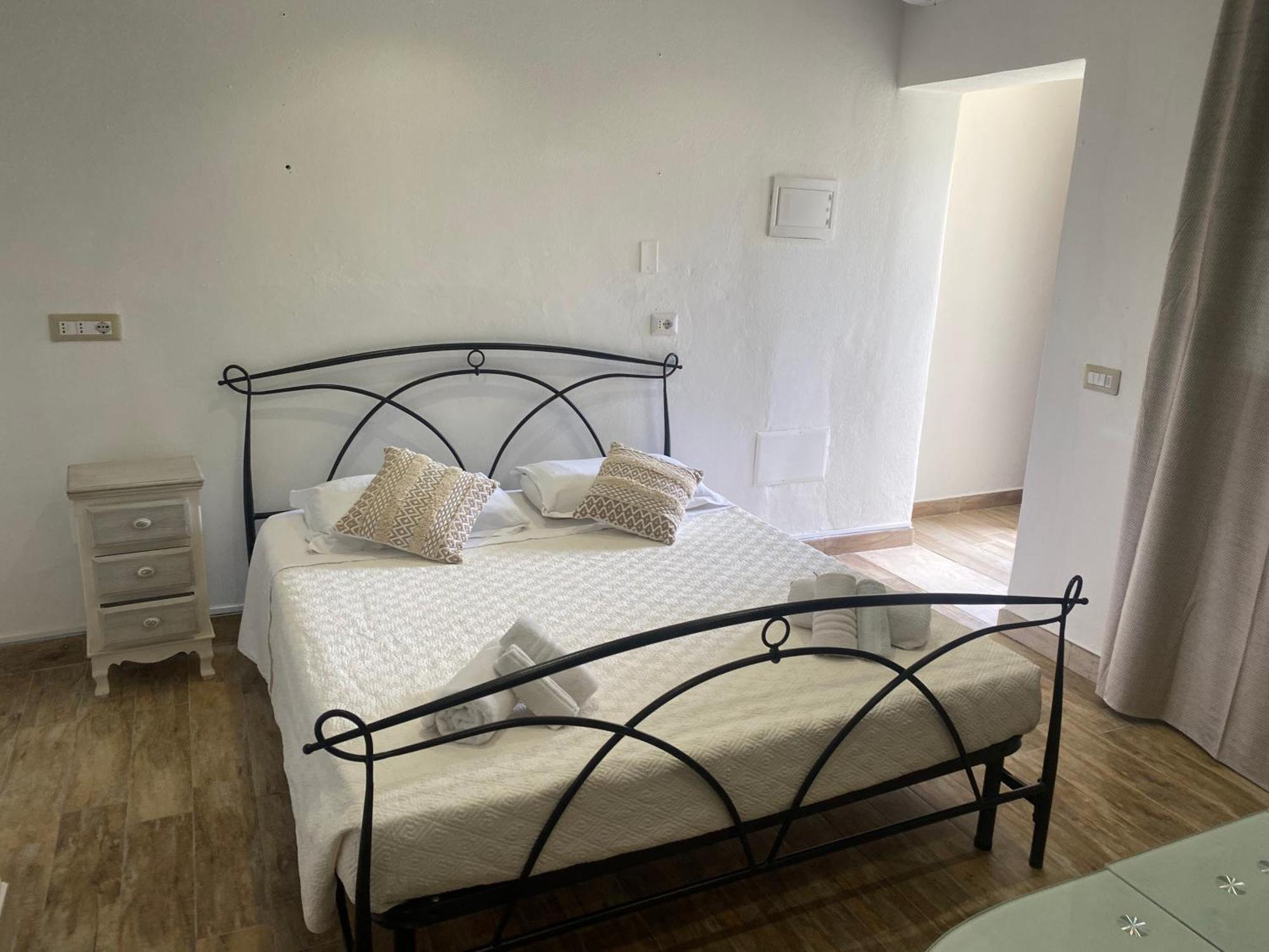 Antica Dimora Storica Villa Di Labbiu Relax & Rooms Design Sorso Exterior photo
